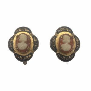 Vintage cameo woman face black enamel gold tone earrings screw back floral